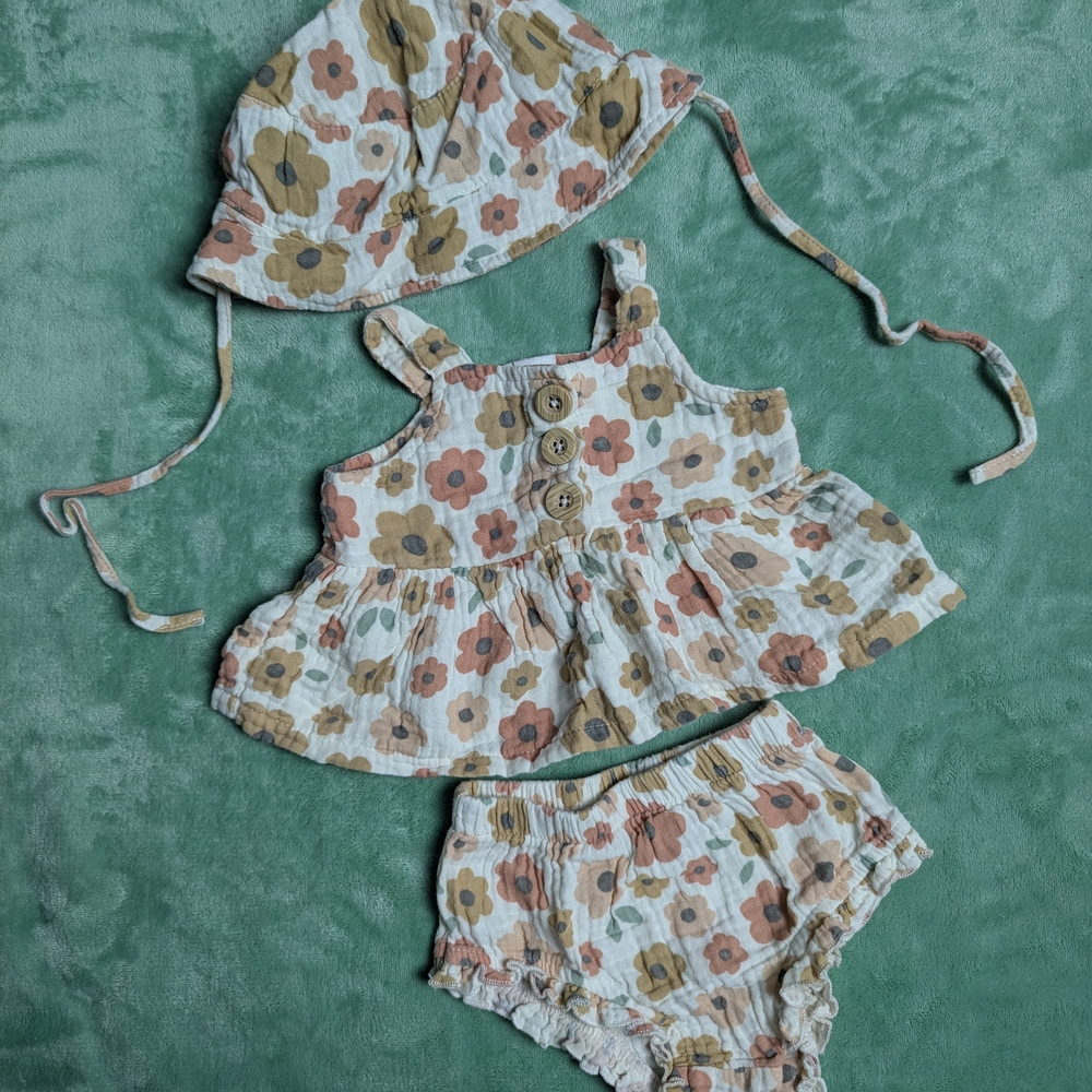 pl- baby Muslin Cotton Infant Bucket Sun Hat, Top, and Bloomer Set 6 month